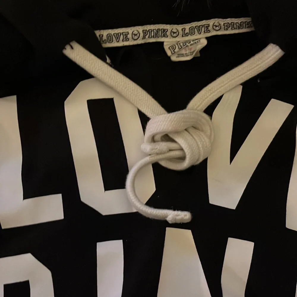 Vintage Vs pink hoodie - Picture 2 of 5